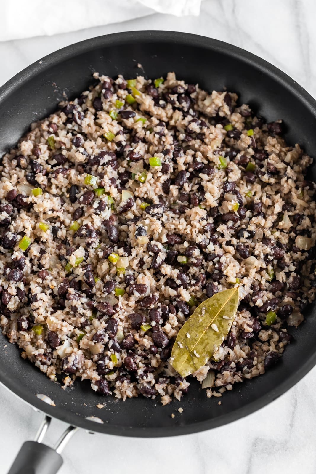 pan with cauliflower congri - riced cauliflower with cuban black beans