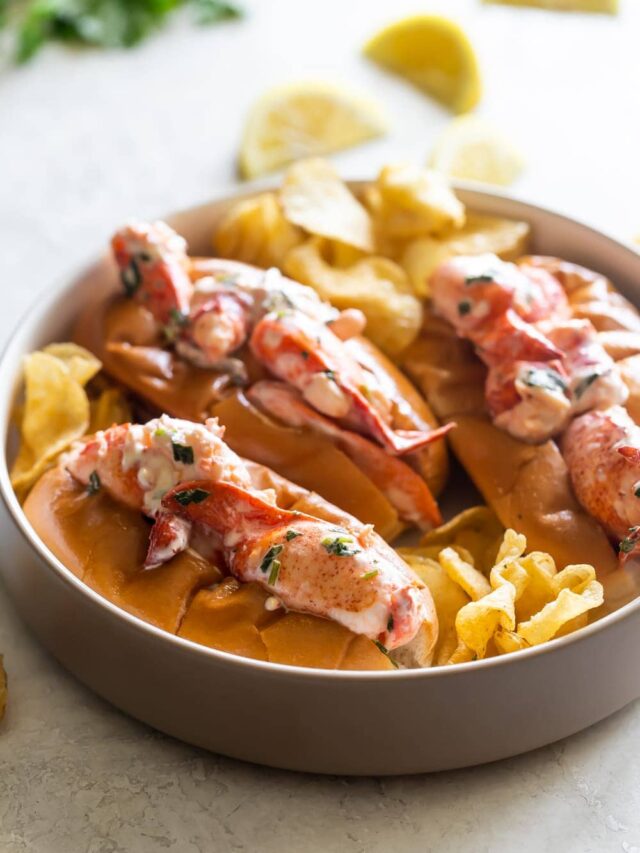 Easy Lobster Roll Recipe Story