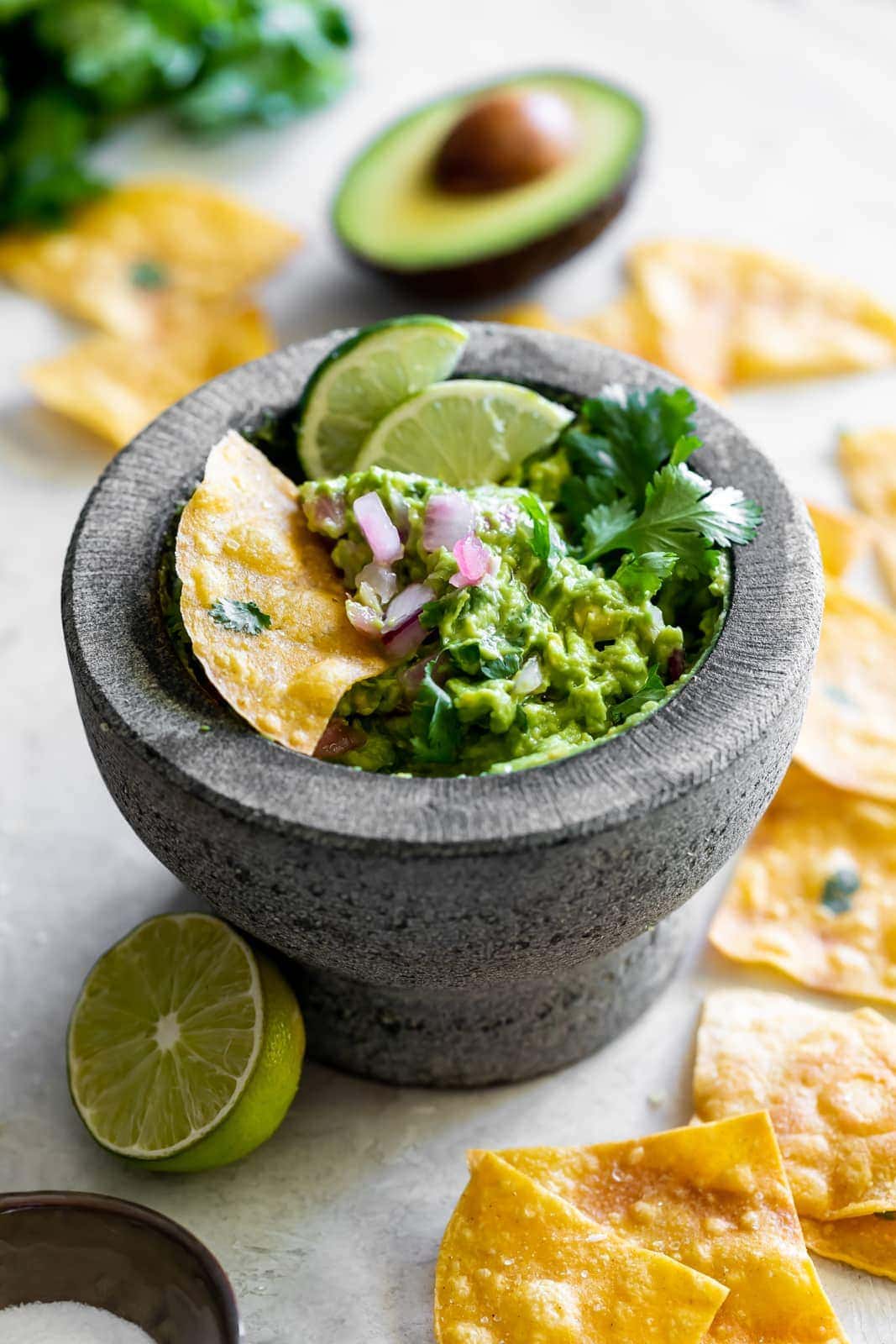 https://asassyspoon.com/wp-content/uploads/quick-easy-healthy-guacamole-recipe-4.jpg