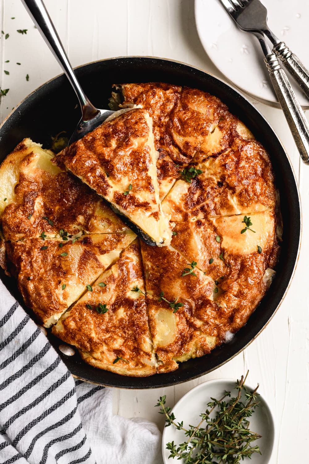 https://asassyspoon.com/wp-content/uploads/spanish-omelette-tortilla-espanola-a-sassy-spoon-recipe-4.jpg